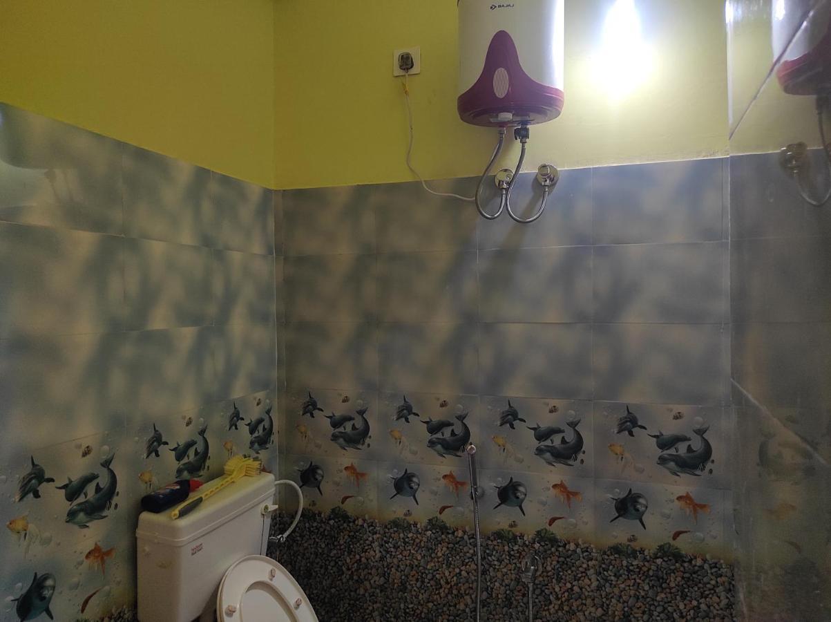 Hotel Sk Lodge Near Guwahati Airport Екстериор снимка
