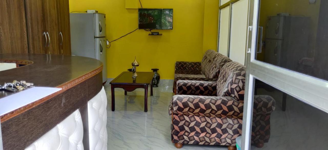 Hotel Sk Lodge Near Guwahati Airport Екстериор снимка